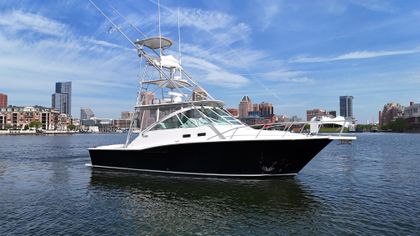35' Cabo 2002 Yacht For Sale